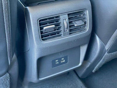2023 Nissan Rogue SV premium