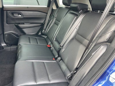 2023 Nissan Rogue SV premium