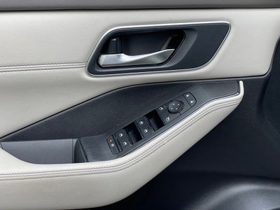 2023 Nissan Rogue SV premium