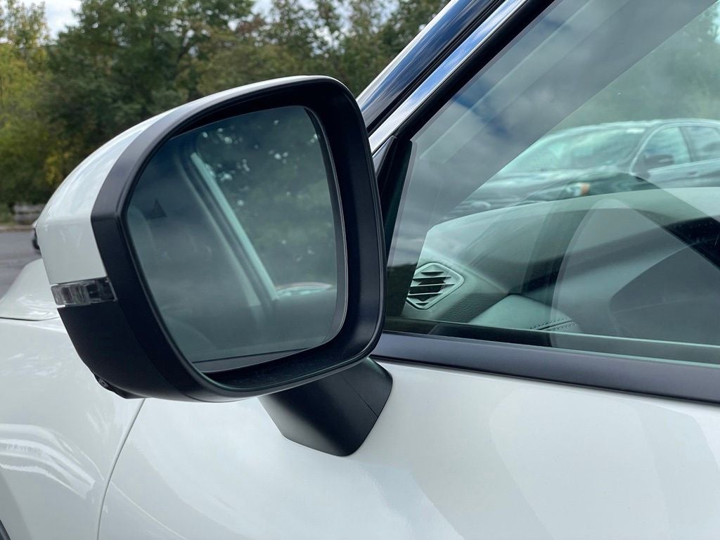 2023 Nissan Rogue SL Premium