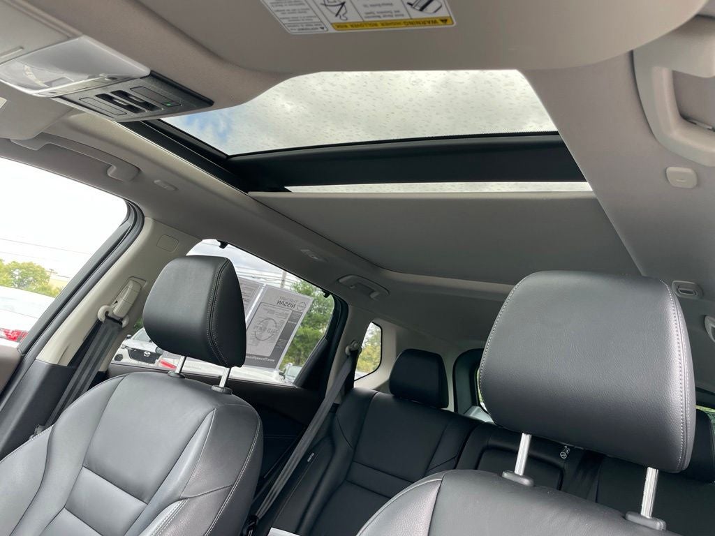 2023 Nissan Rogue SL Premium