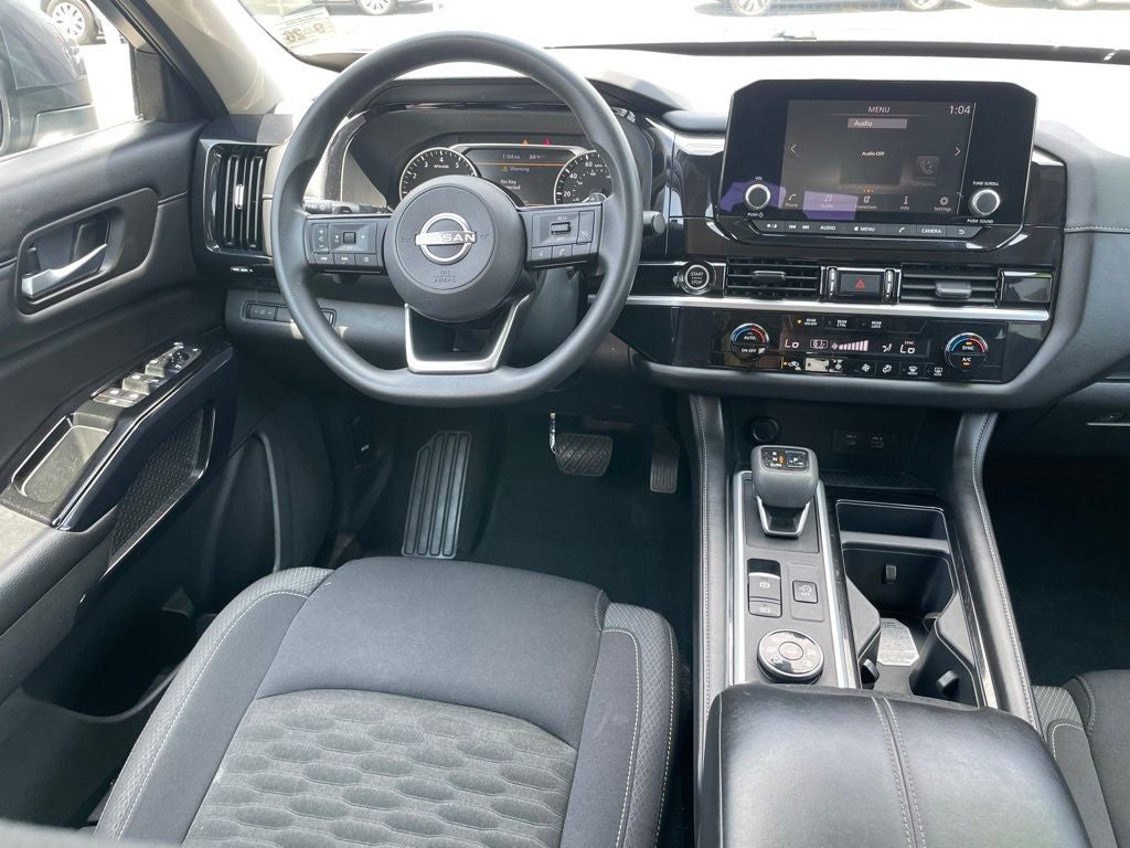 2023 Nissan Pathfinder S