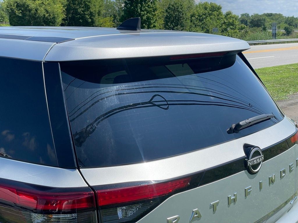 2024 Nissan Pathfinder S