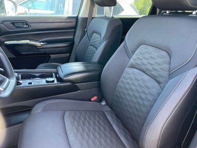 2024 Nissan Pathfinder S