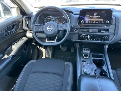 2024 Nissan Pathfinder S