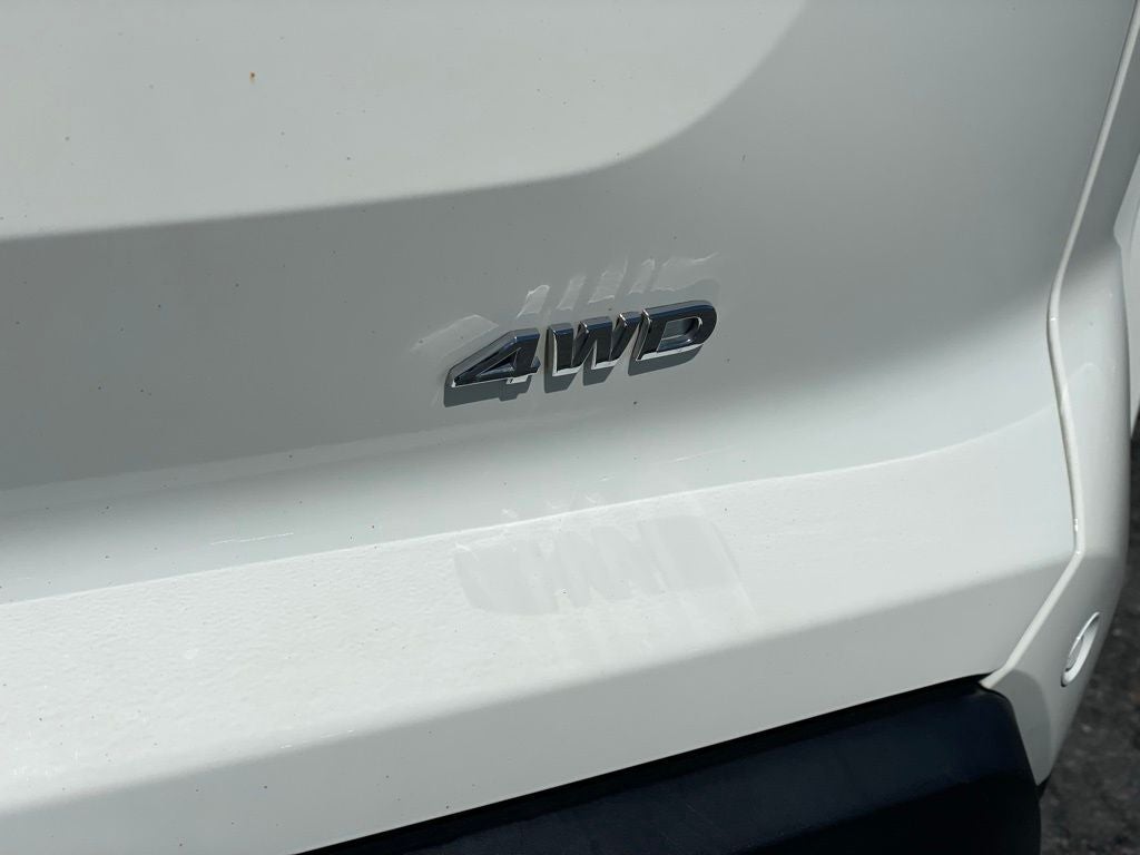 2024 Nissan Pathfinder S