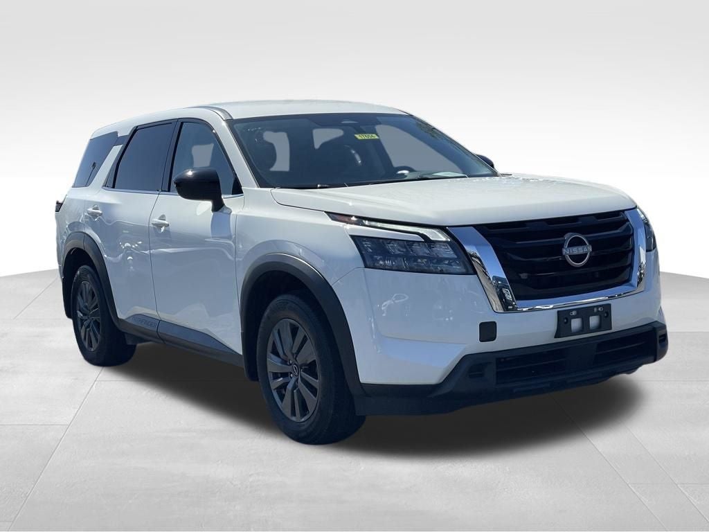 2024 Nissan Pathfinder S