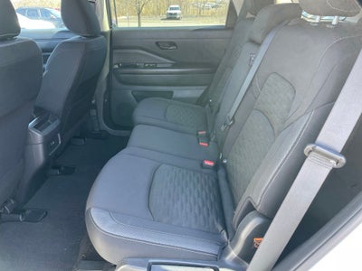 2024 Nissan Pathfinder S