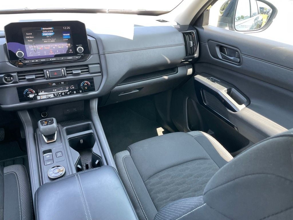 2025 Nissan Pathfinder S
