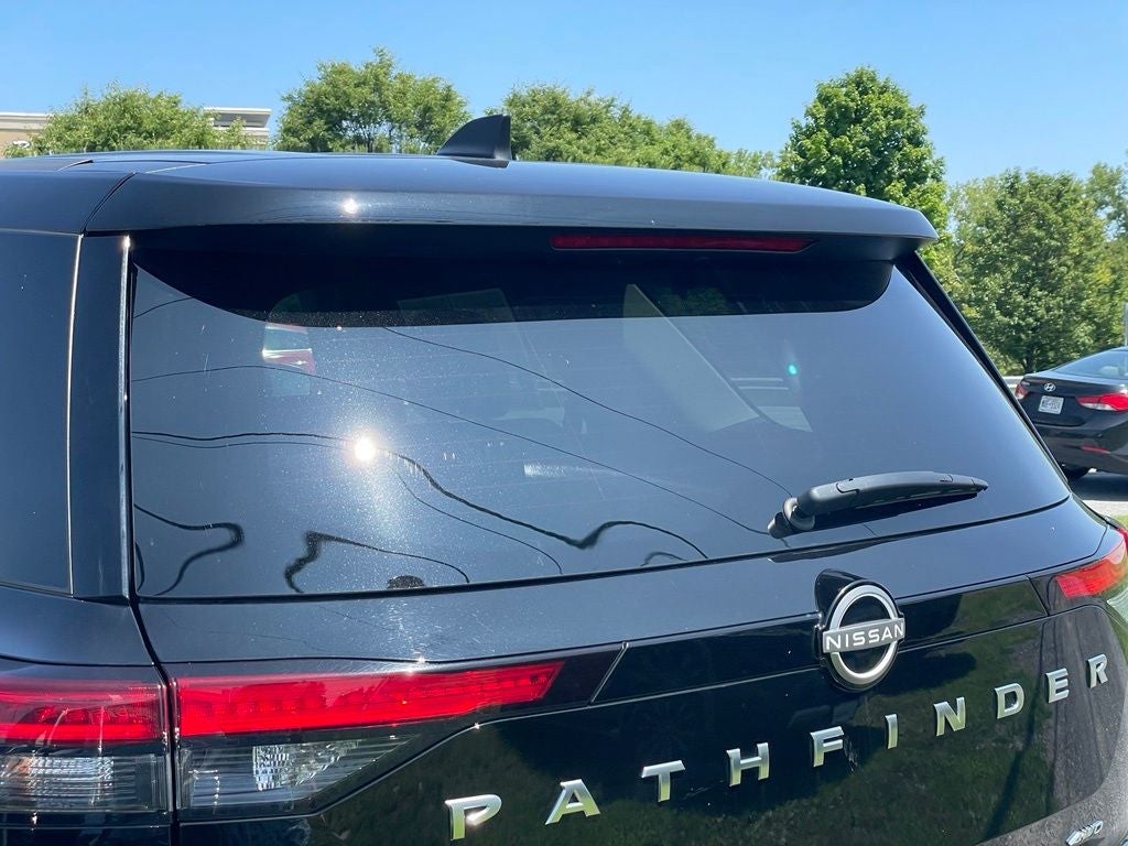 2025 Nissan Pathfinder S