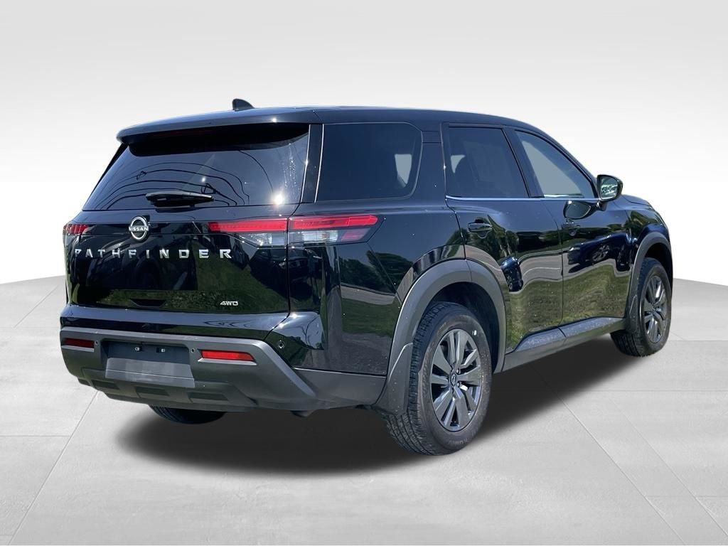 2025 Nissan Pathfinder S