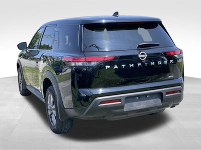 2025 Nissan Pathfinder S