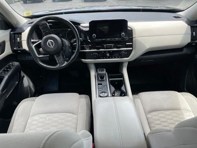 2023 Nissan Pathfinder SV
