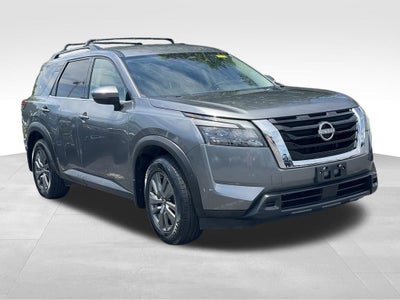 2023 Nissan Pathfinder SV