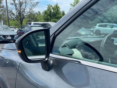 2023 Nissan Pathfinder SV