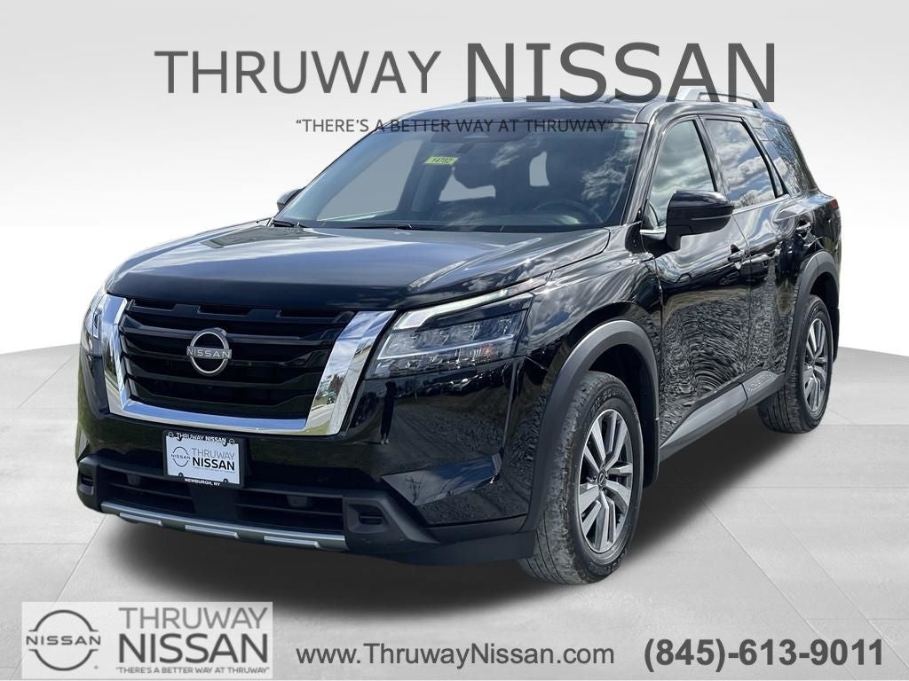 2024 Nissan Pathfinder SL