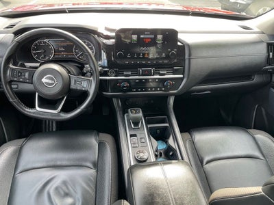 2022 Nissan Pathfinder SL