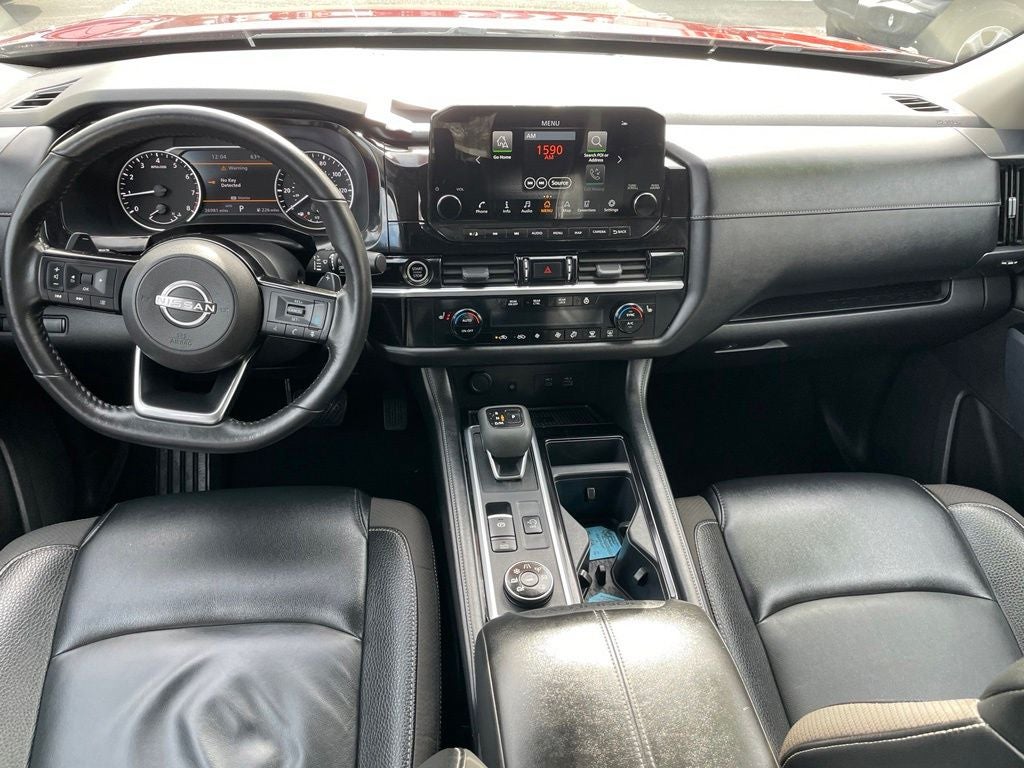 2022 Nissan Pathfinder SL