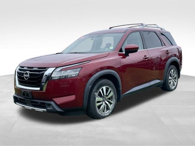 2022 Nissan Pathfinder SL