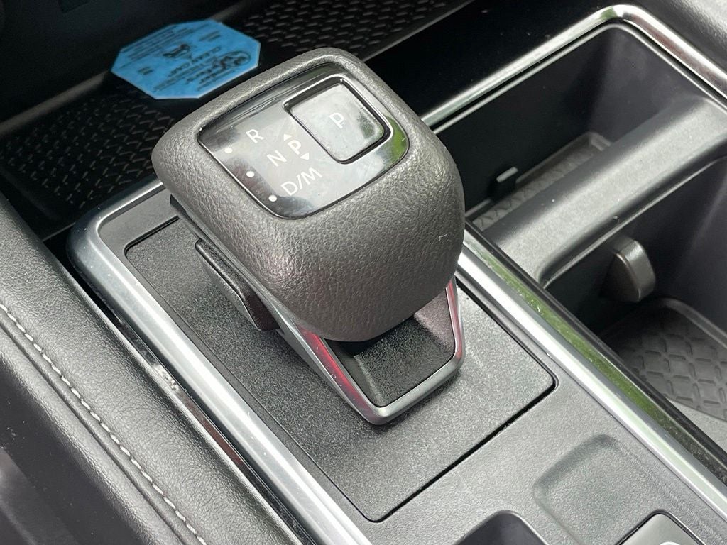 2023 Nissan Pathfinder SL Premium