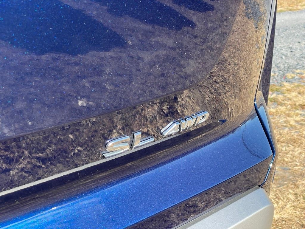 2023 Nissan Pathfinder SL Premium