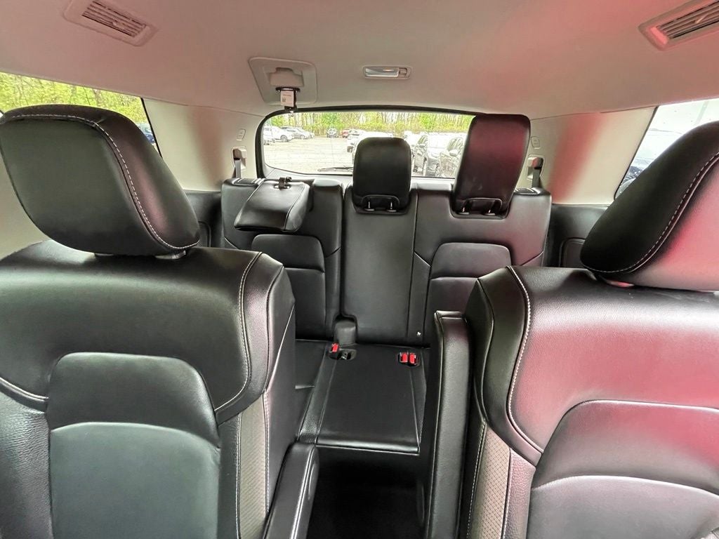 2023 Nissan Pathfinder SL Premium