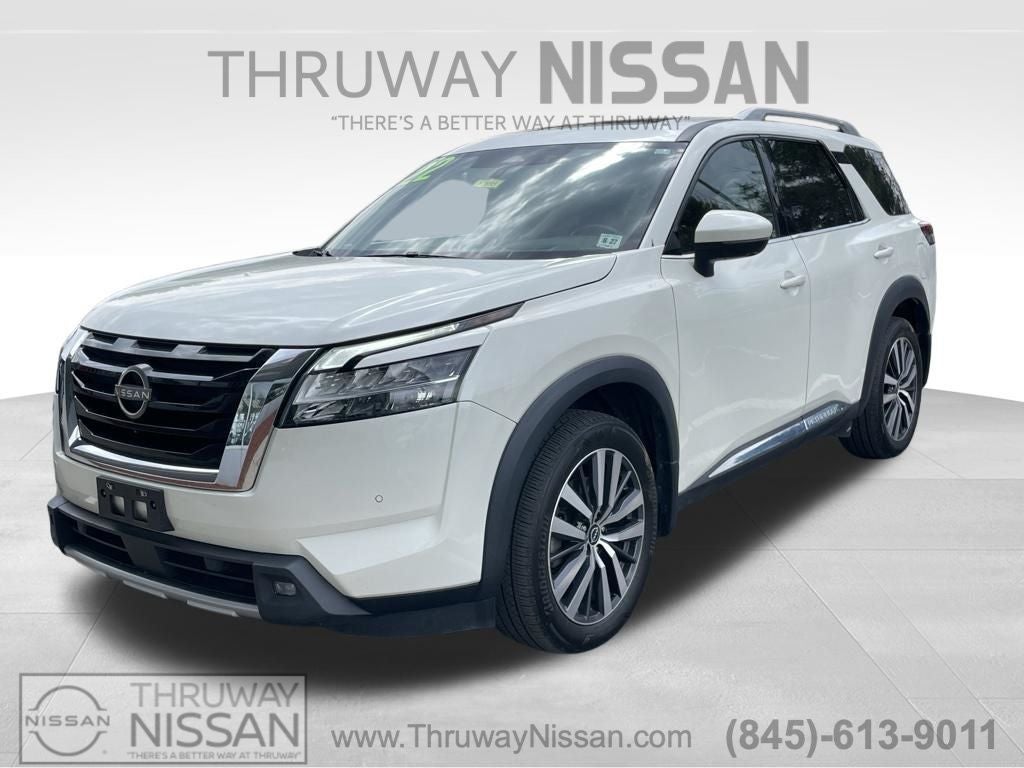 2022 Nissan Pathfinder Platinum