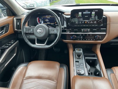 2024 Nissan Pathfinder Platinum