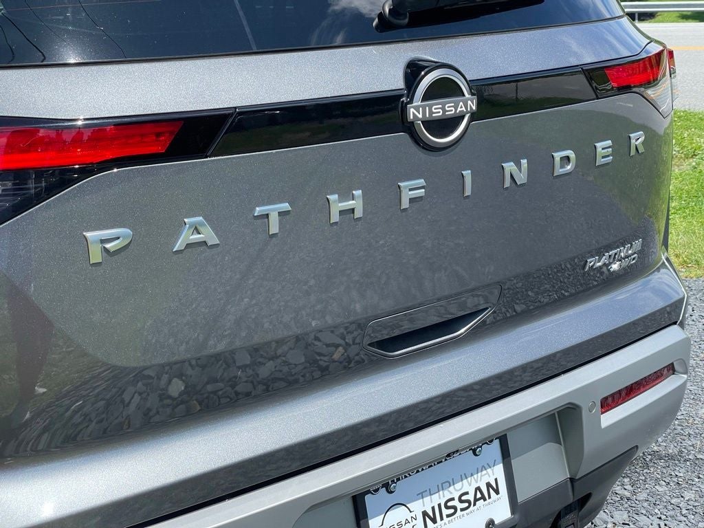 2024 Nissan Pathfinder Platinum