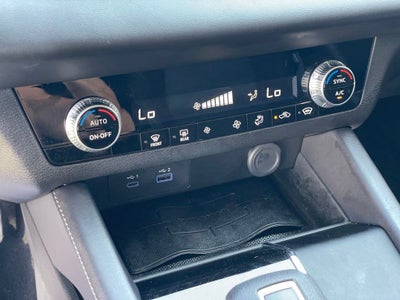 2024 Mitsubishi Outlander ES