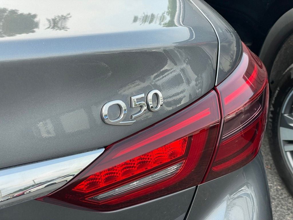 2023 INFINITI Q50 LUXE