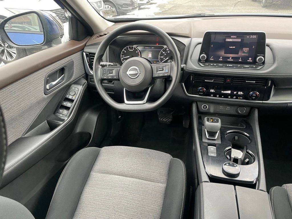2023 Nissan Rogue SV Cloth Seating