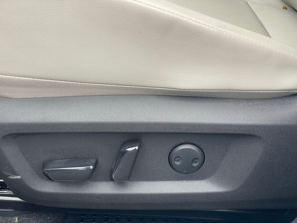 2024 Nissan Rogue SV Premium