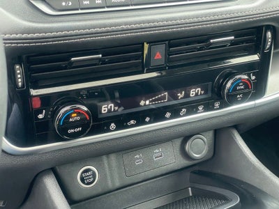 2023 Nissan Rogue SV premium