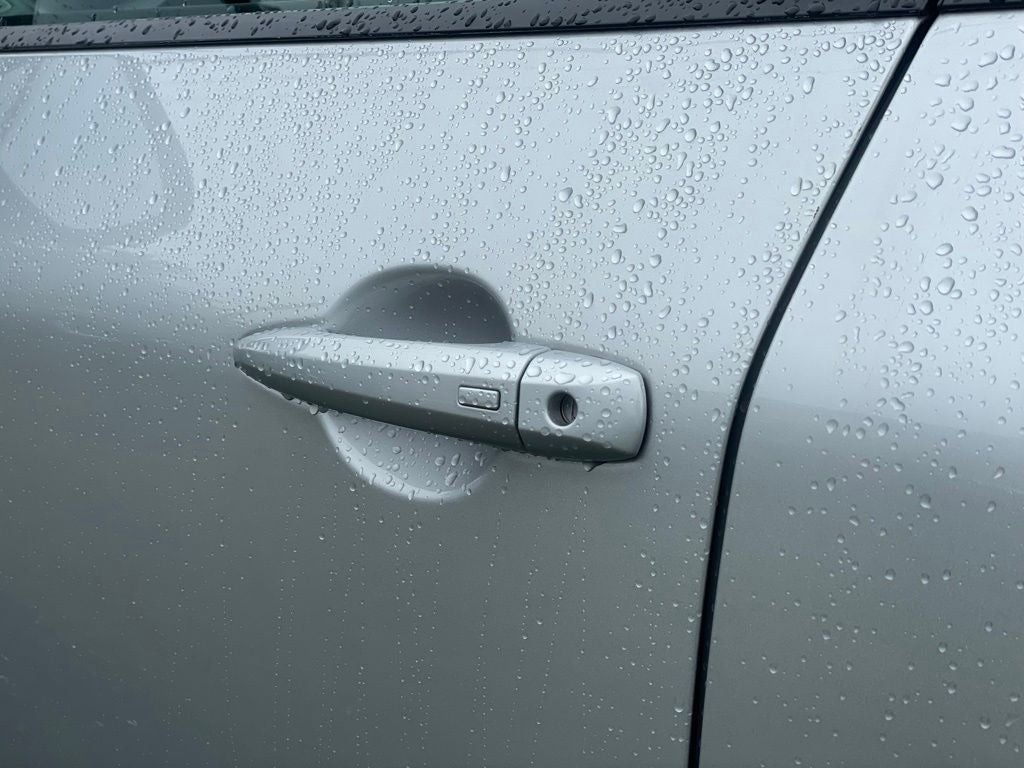 2023 Nissan Rogue SV premium