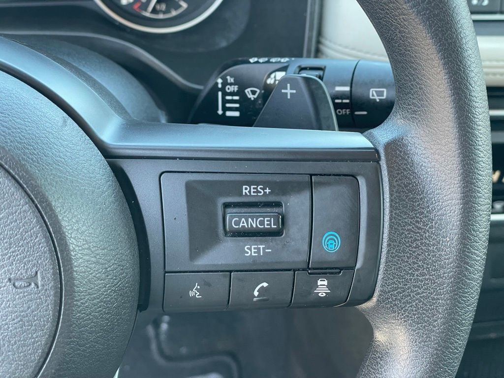 2024 Nissan Rogue SV Cloth Seating