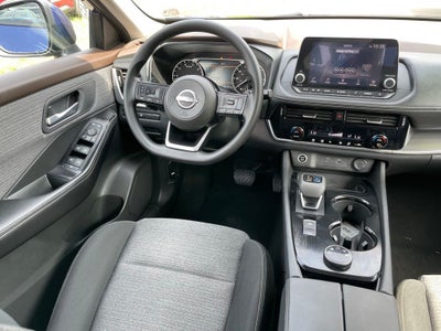2023 Nissan Rogue SV Cloth Seating