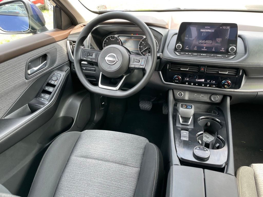 2023 Nissan Rogue SV Cloth Seating
