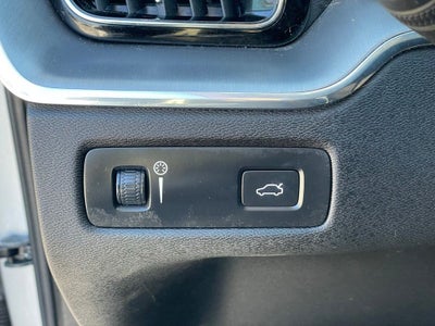 2020 Volvo XC60 T5 Momentum