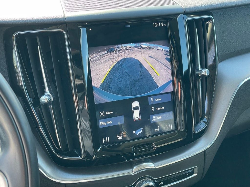 2020 Volvo XC60 T5 Momentum