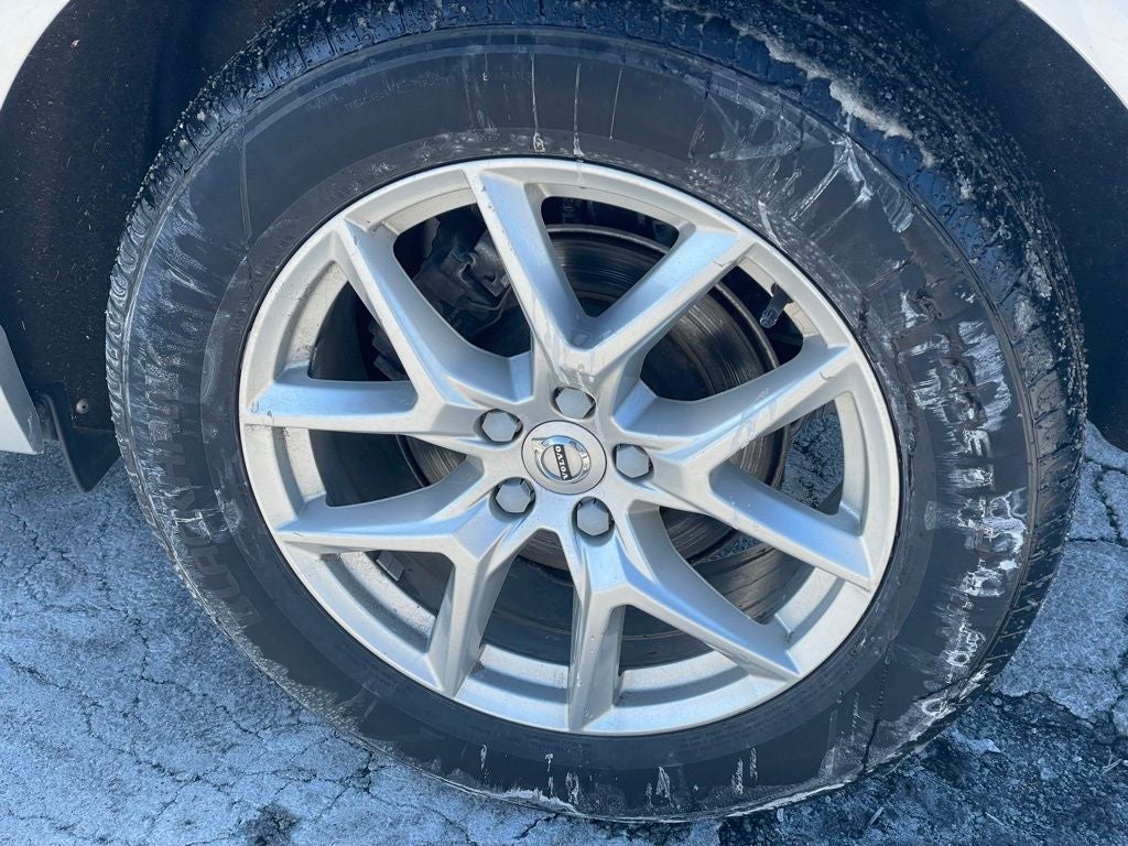 2020 Volvo XC60 T5 Momentum