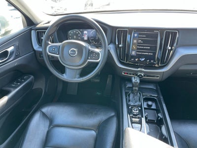 2020 Volvo XC60 T5 Momentum