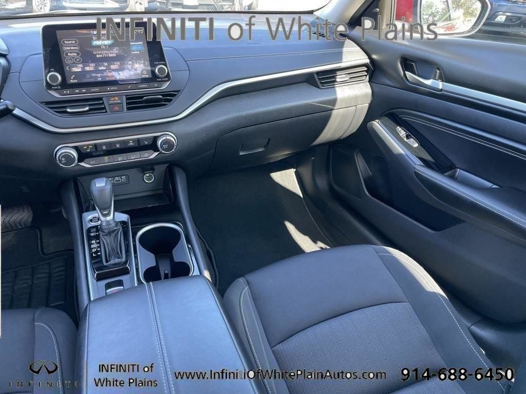 2021 Nissan Altima 2.5 SV