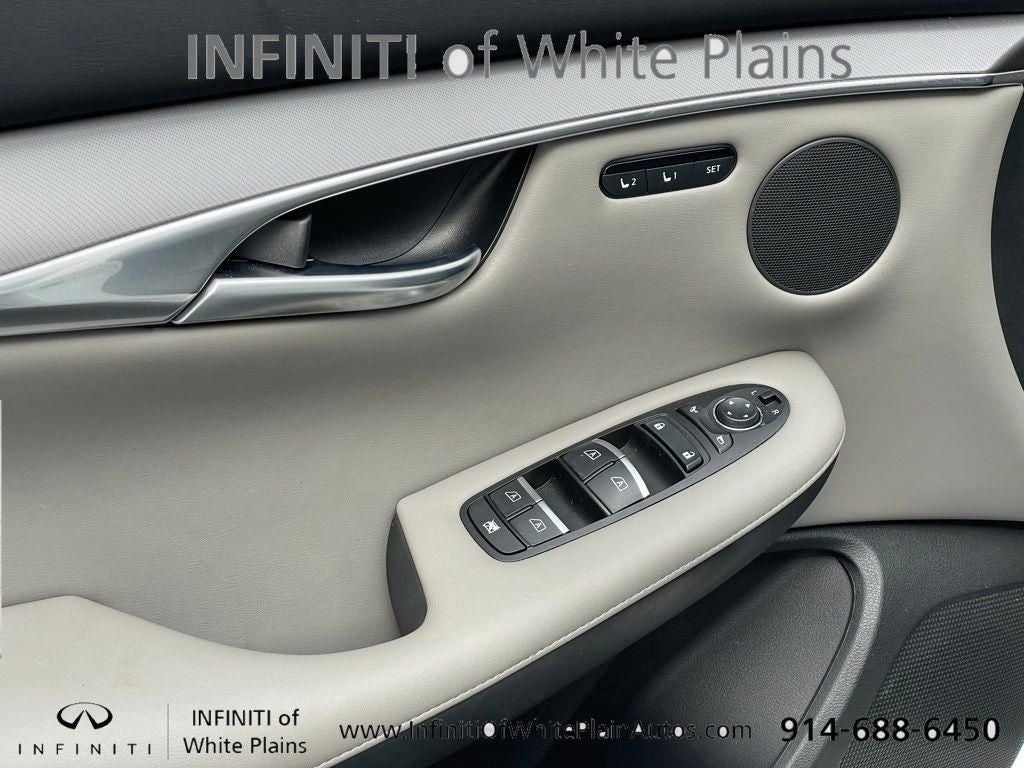 2023 INFINITI QX50 LUXE