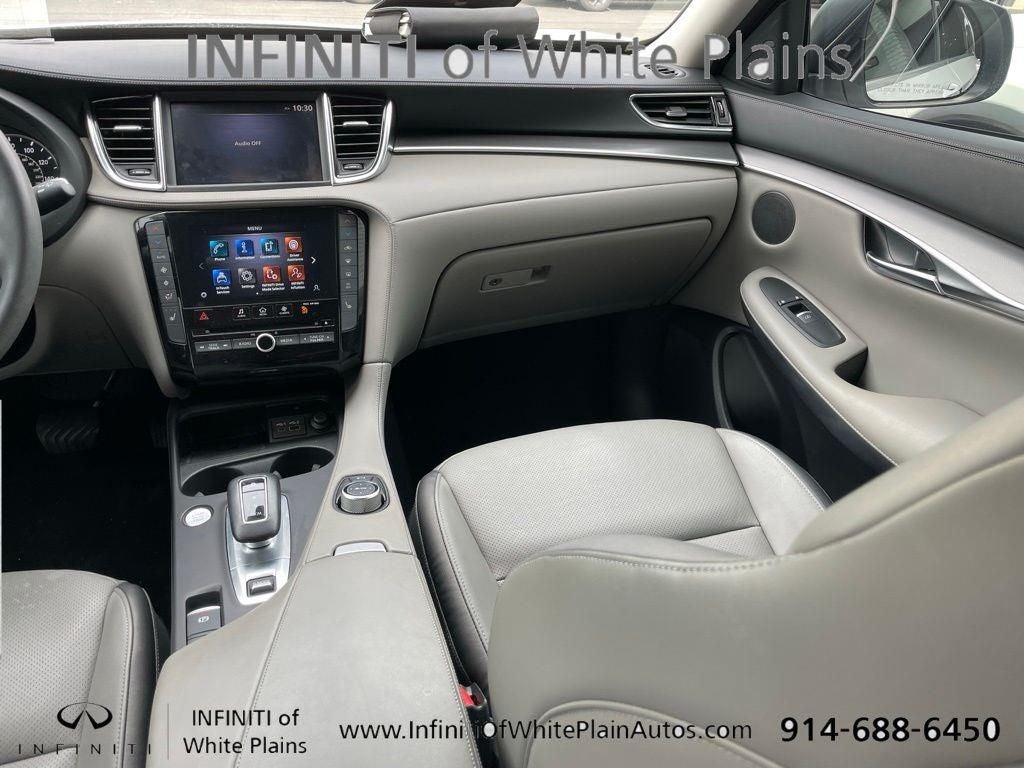 2023 INFINITI QX50 LUXE