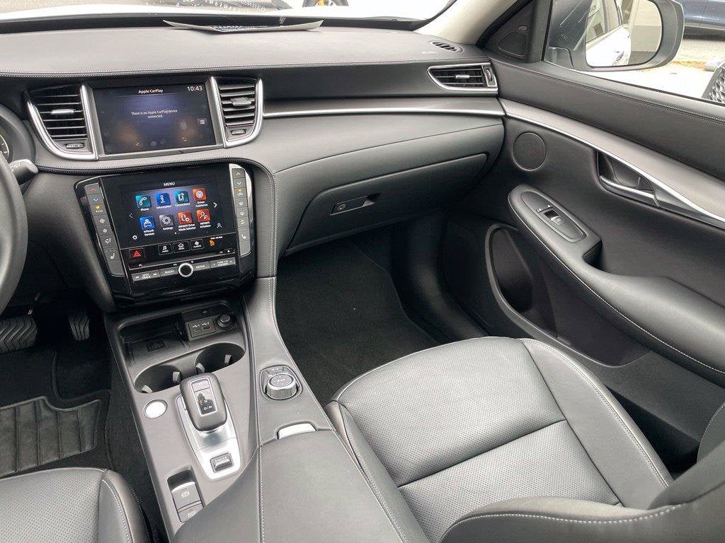 2023 INFINITI QX50 LUXE AWD