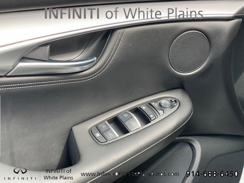 2023 INFINITI QX55 LUXE