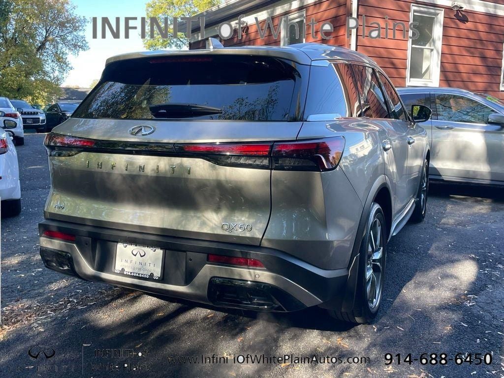 2023 INFINITI QX60 LUXE