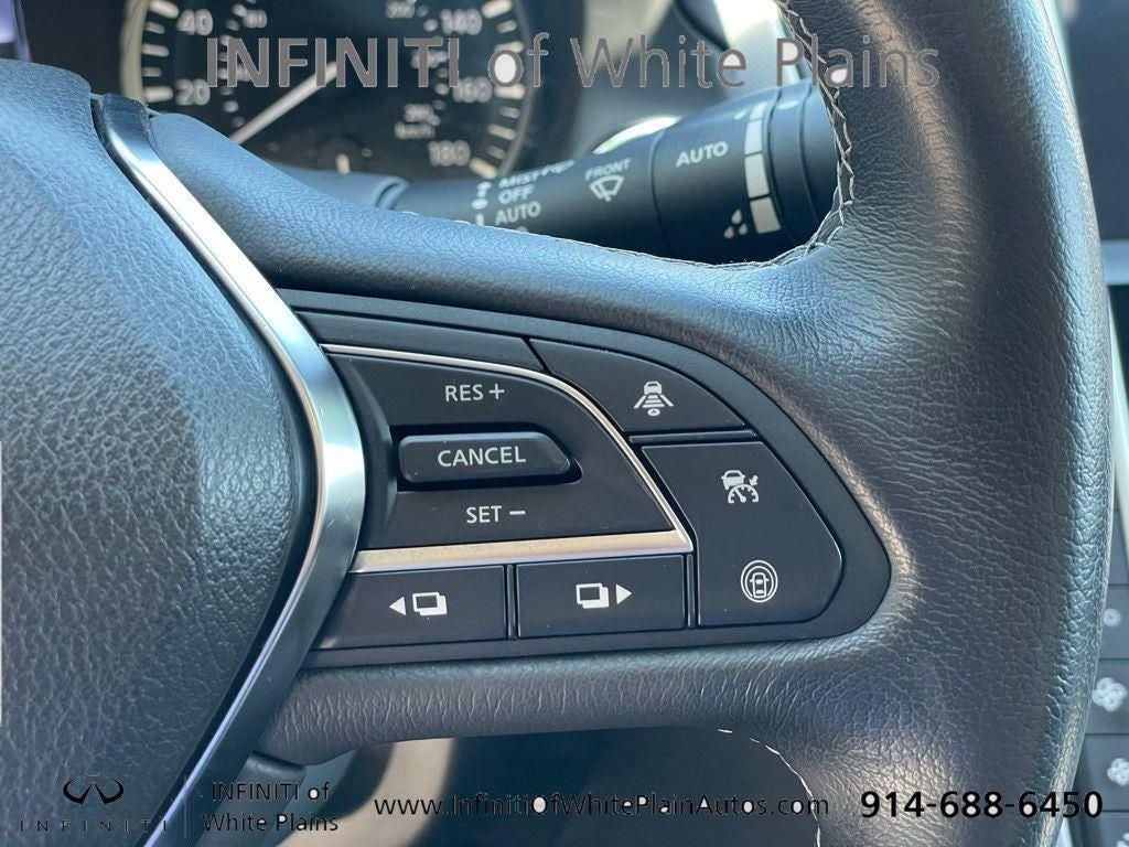 2023 INFINITI Q50 LUXE