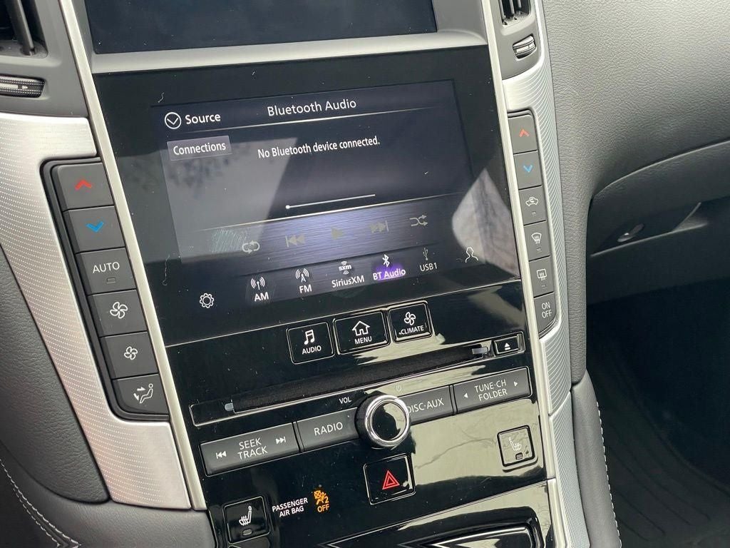 2023 INFINITI Q50 LUXE